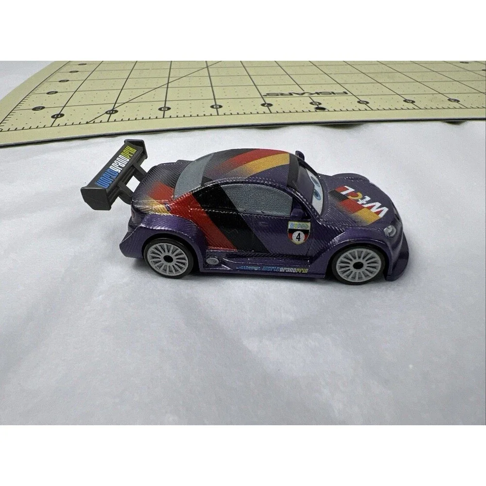 Mattel Disney Pixar Cars Max Schnell 1:55 scale die-cast Carbon Racers Edition